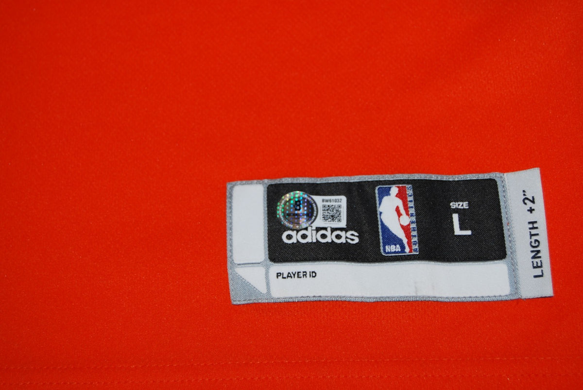SPIKE LEE signed (NEW YORK KNICKS) Adidas Swingman jersey BECKETT BAS BW61032