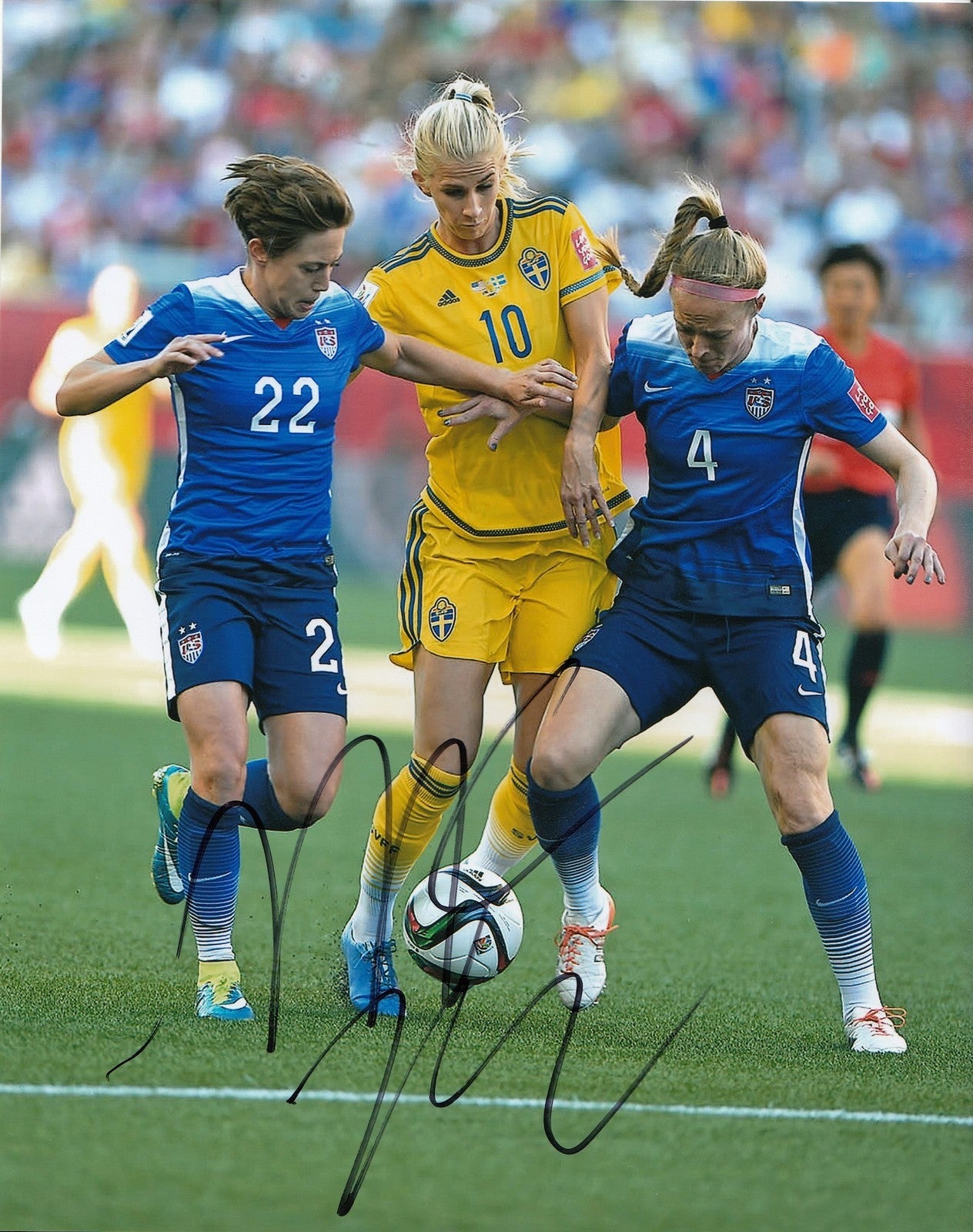MEGHAN KLINGENBERG signed (USA WOMENS SOCCER) 8X10 photo NWSL *THORNS* W/COA #5