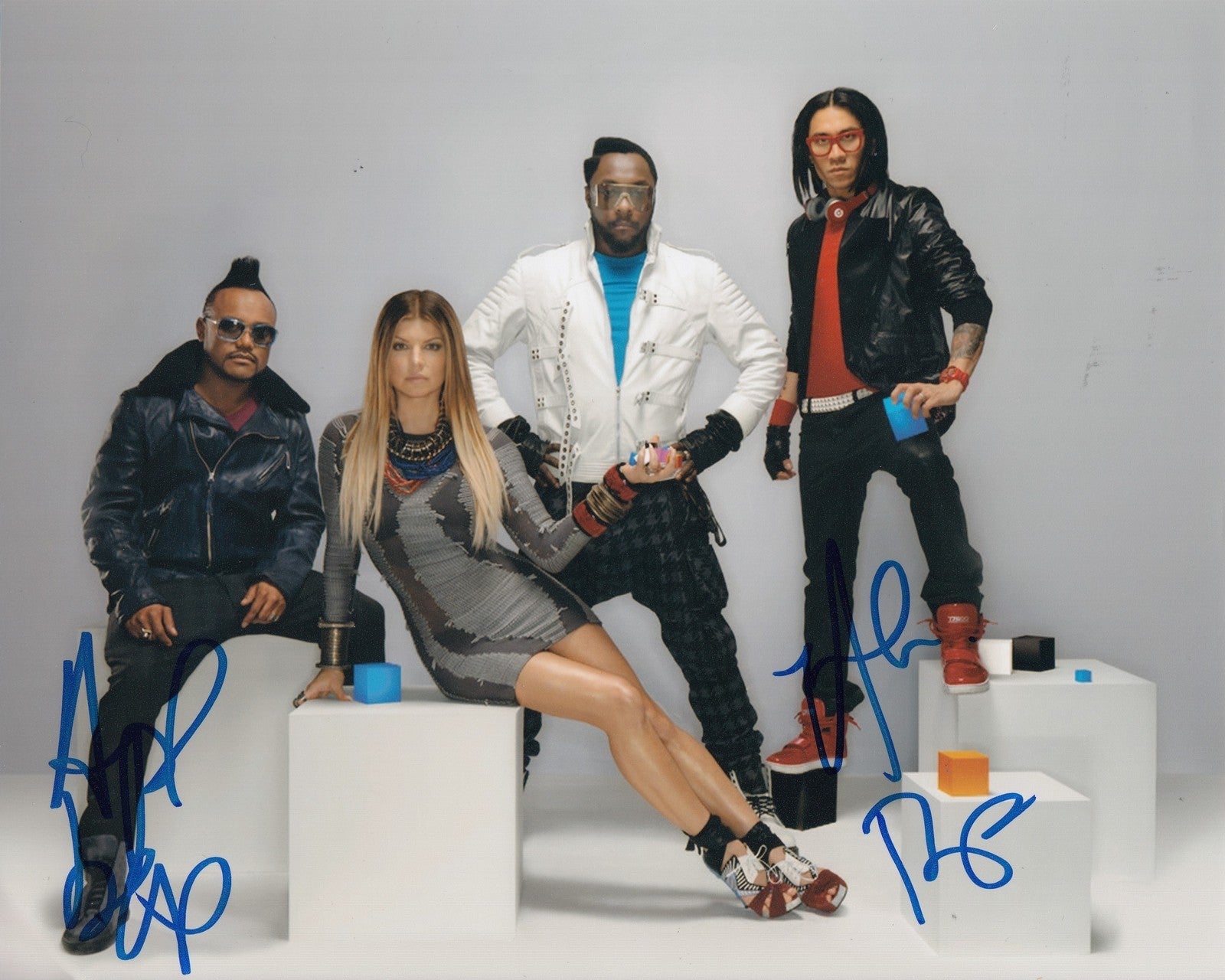 TABOO and APL DE AP signed (THE BLACK EYED PEAS) Music 8X10 photo W/COA #5