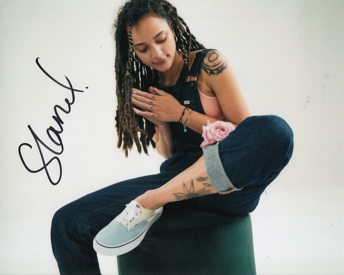 SASHA LANE signed (AMERICAN HONEY) Actress 8X10 photo autographed W/COA #3
