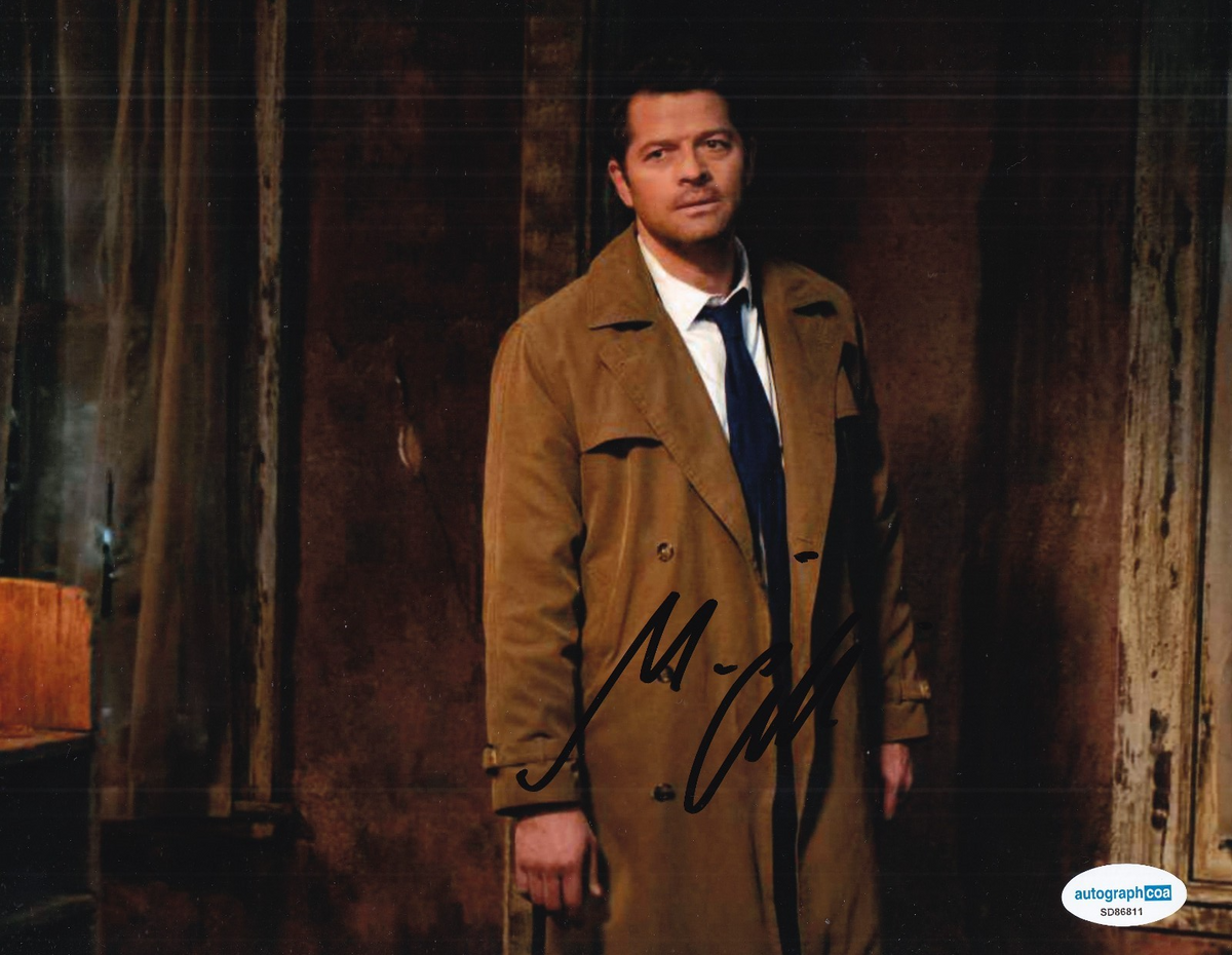 MISHA COLLINS signed (SUPERNATURAL) Castiel TV Show 8X10 photo ACOA SD86811