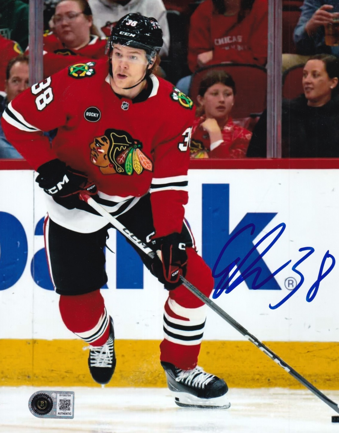 ETHAN DEL MASTRO signed (CHICAGO BLACKHAWKS) Hockey 8X10 photo BECKETT BY0857784
