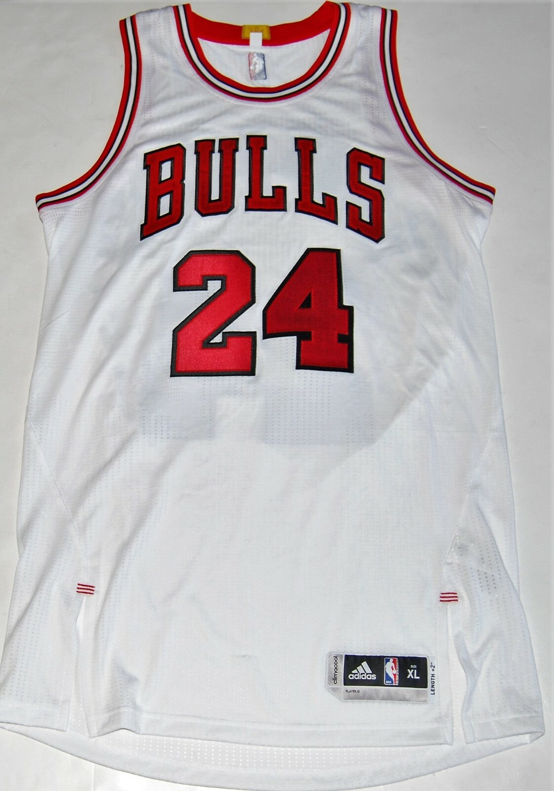 LAURI MARKKANEN signed (CHICAGO BULLS) WHITE AUTHENTIC PRO STYLE jersey JSA