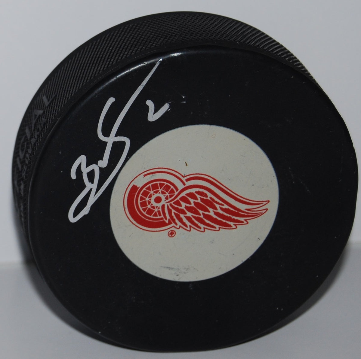 BRENDAN SMITH signed (DETROIT RED WINGS) souvenir logo hockey puck W/COA #2