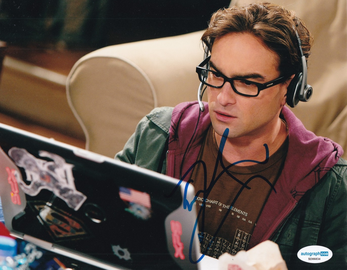 JOHNNY GALECKI signed (THE BIG BANG THEORY) Leonard 8X10 photo ACOA SD86834