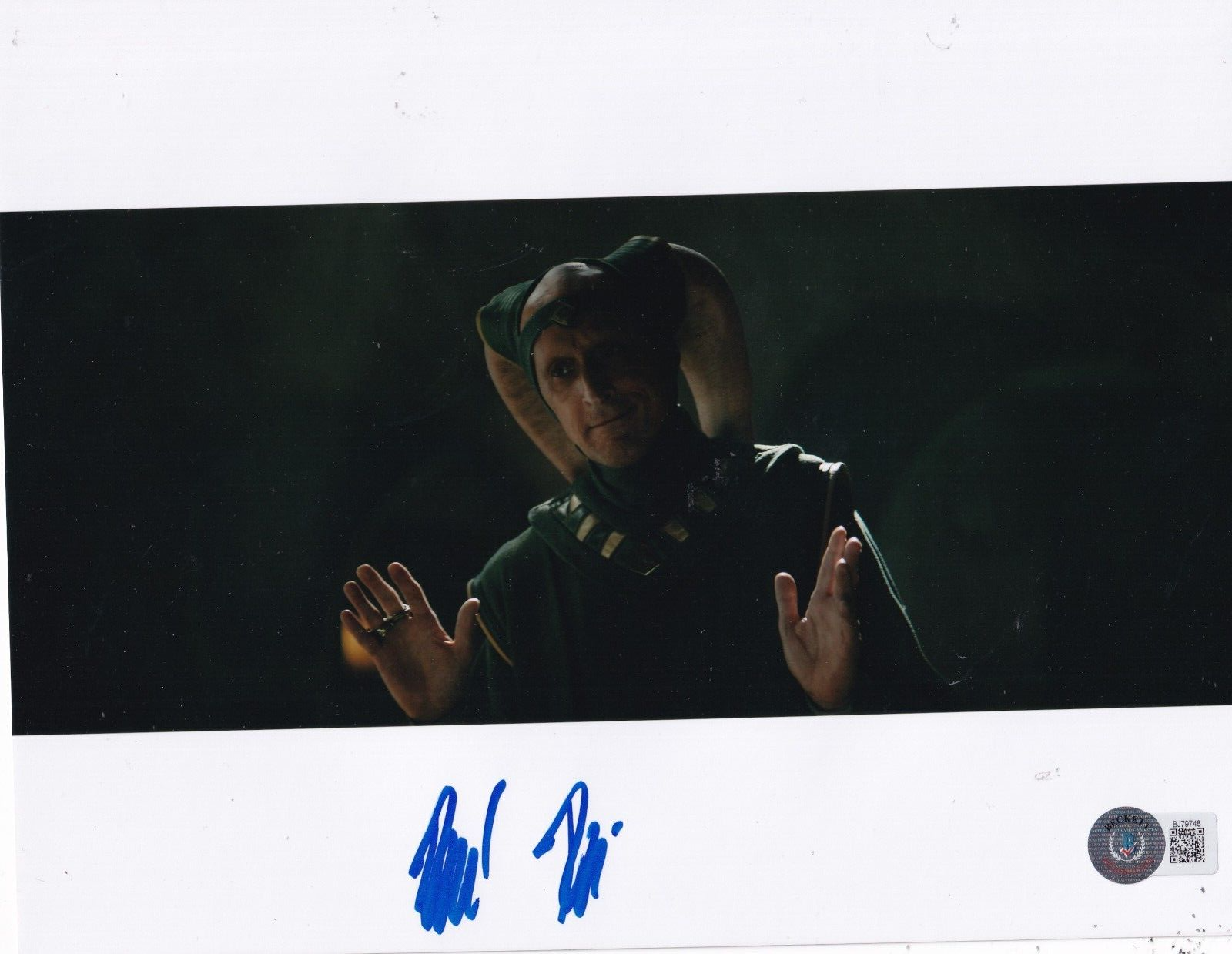 DAVID PASQUESI signed (THE BOOK OF BOBA FETT) The Majordomo 8X10 BECKETT BJ79748