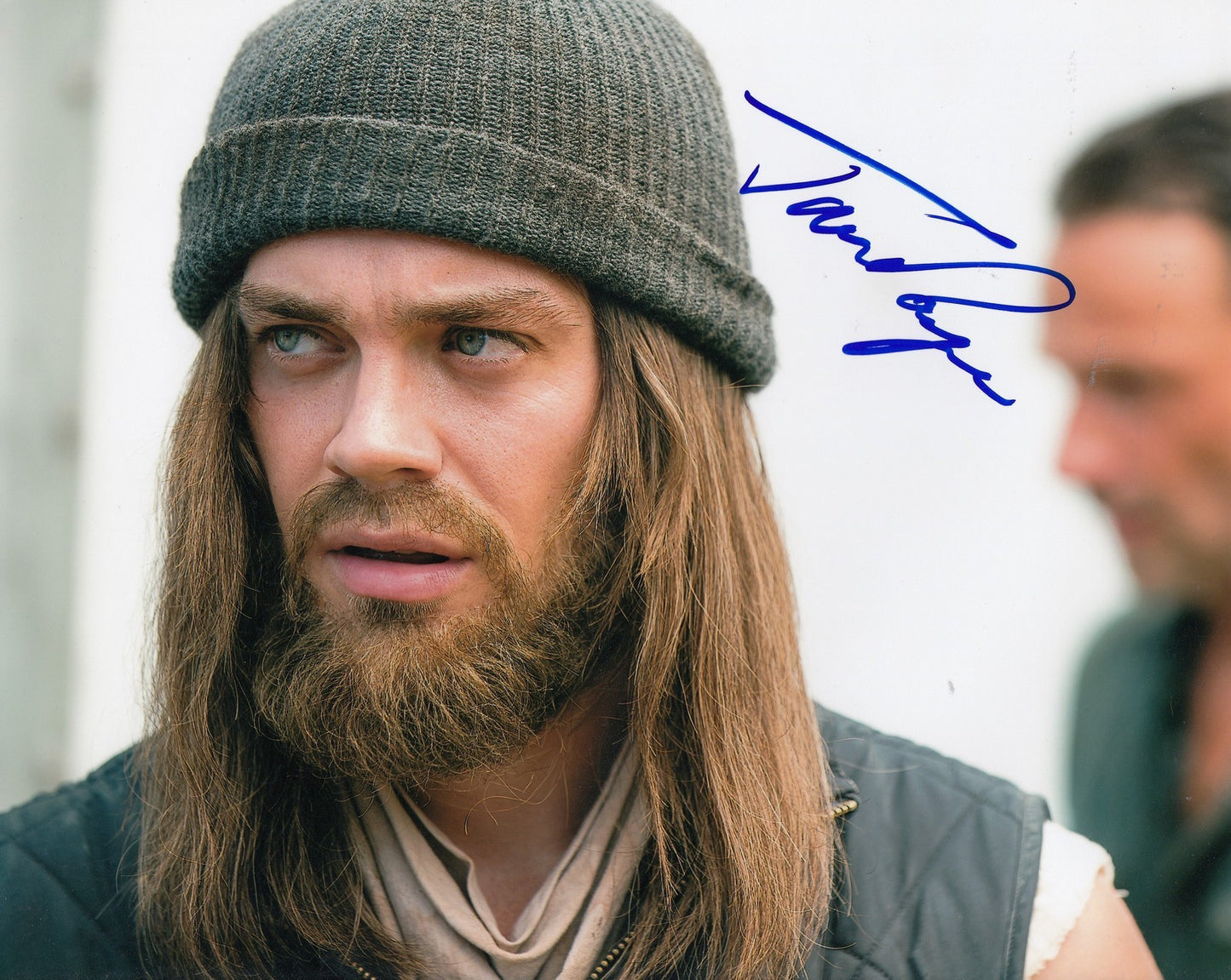 TOM PAYNE signed (THE WALKING DEAD) TWD 8X10 photo "PROOF" PAUL JESUS W/COA #5
