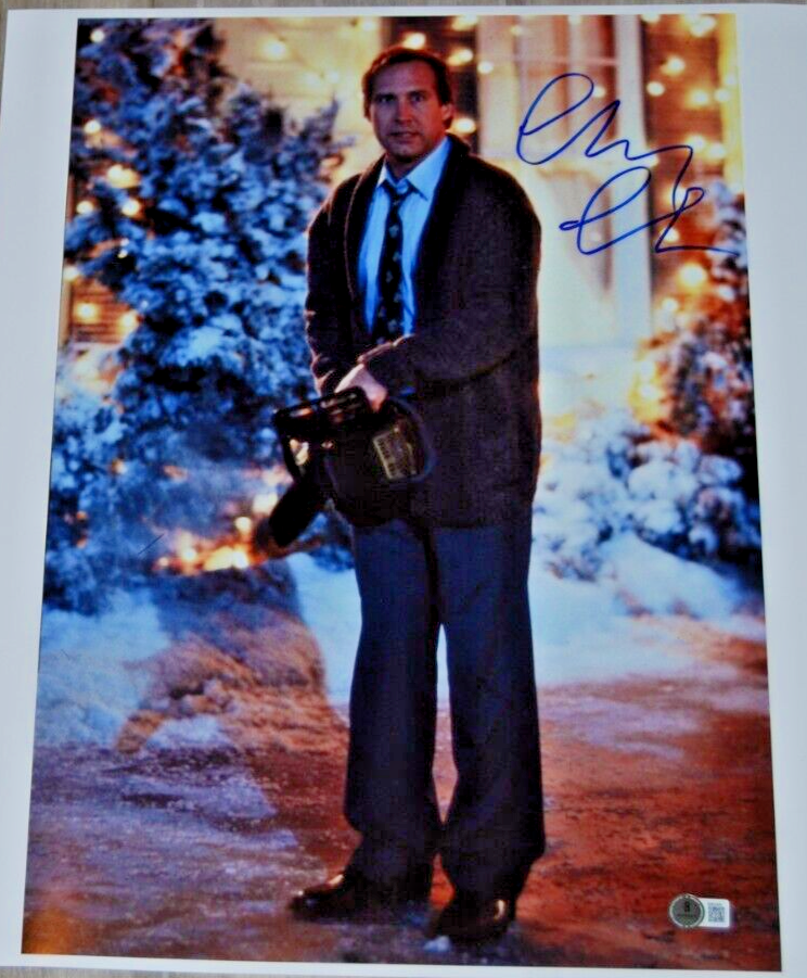 CHEVY CHASE signed (CHRISTMAS VACATION) Clark 16X20 photo BECKETT BAS BM02908