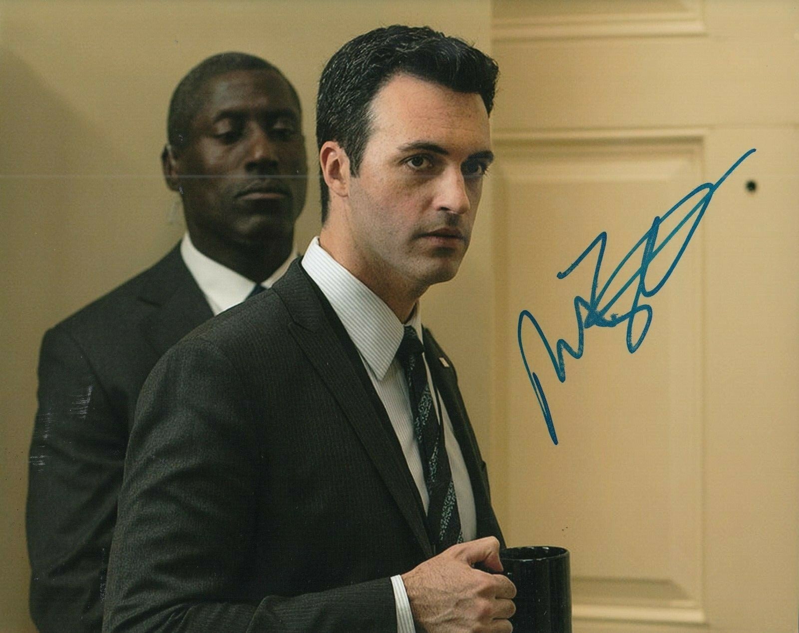 REID SCOTT signed (VEEP) TV SHOW 8X10 autographed photo *Dan Egan* W/COA #3