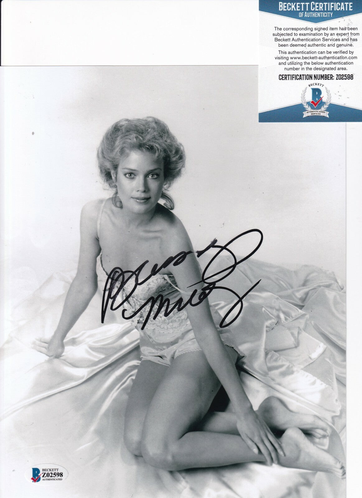 MELODY ANDERSON signed (THE FLASH) Gordon Firewalker 8X10 photo BECKETT Z02598