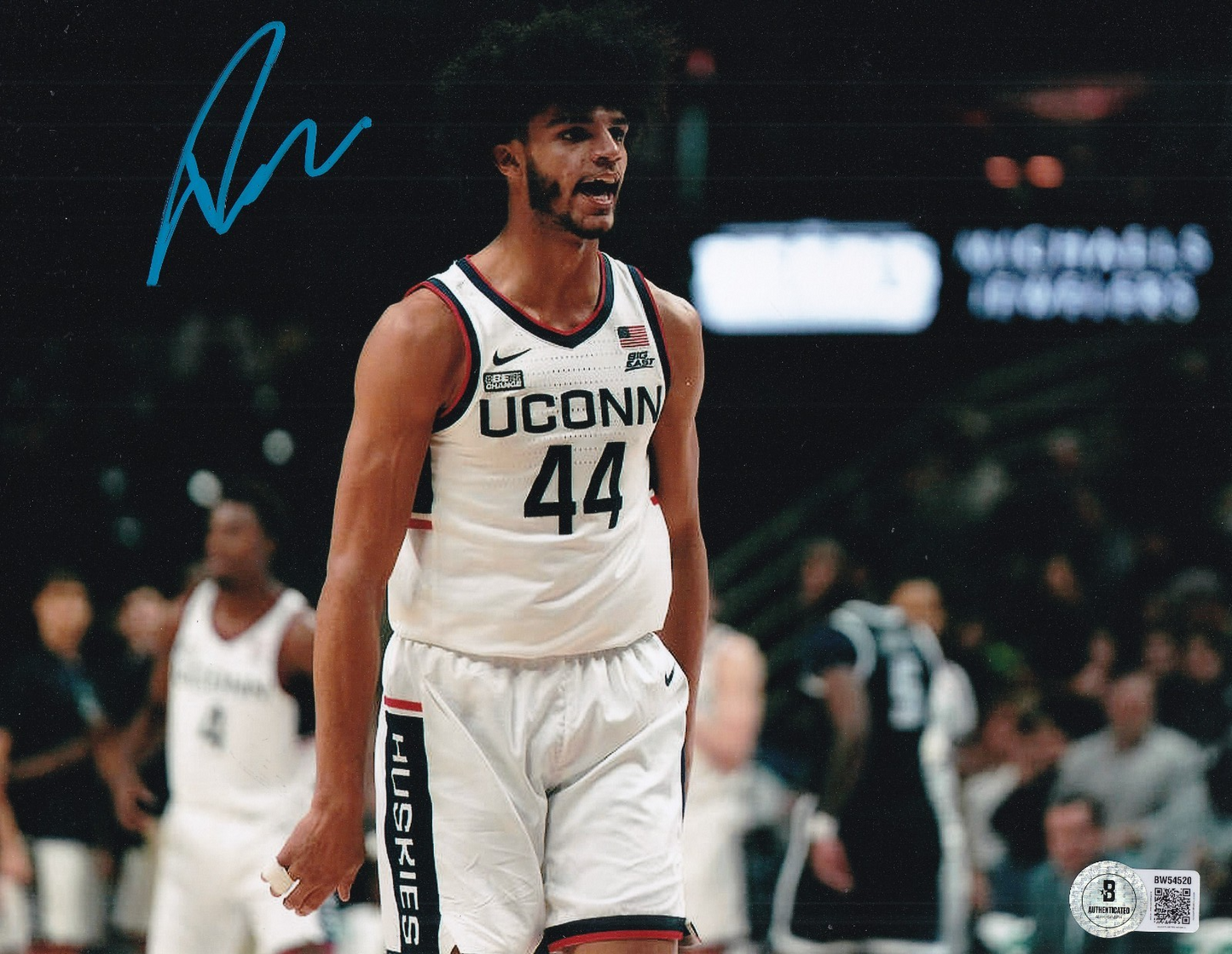 ANDRE JACKSON JR signed (UCONN HUSKIES) basketball 8X10 photo BECKETT BW54520