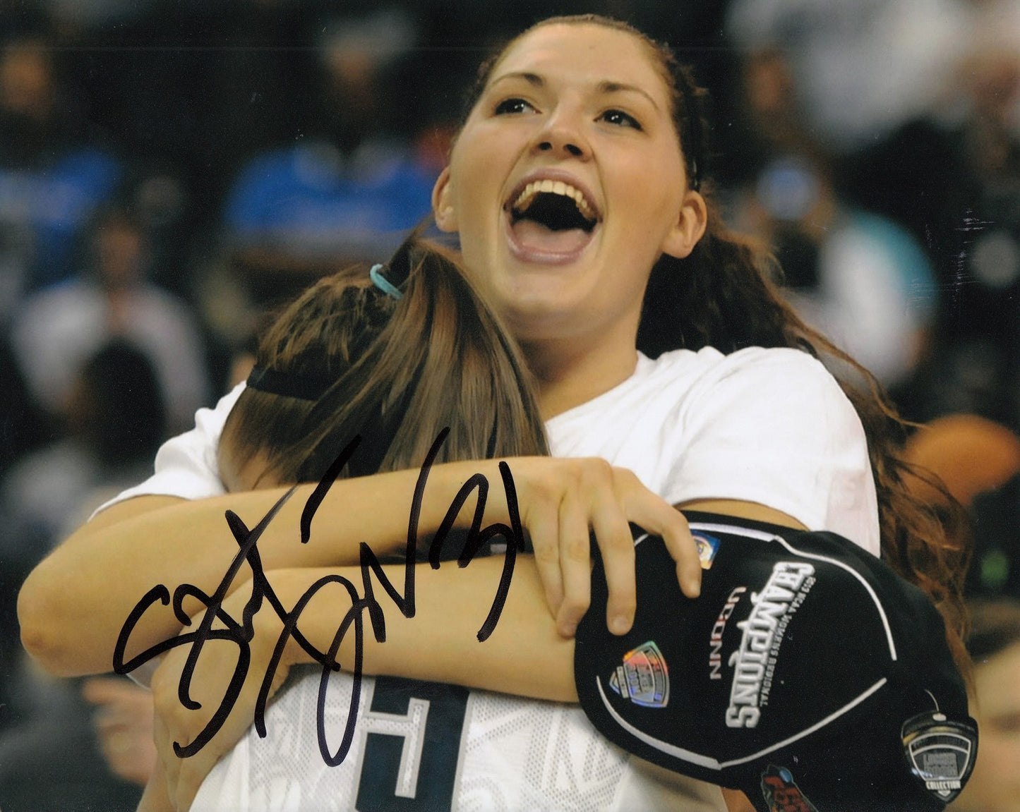 STEFANIE DOLSON signed (UCONN HUSKIES) basketball 8X10 *WNBA SKY* photo W/COA #3
