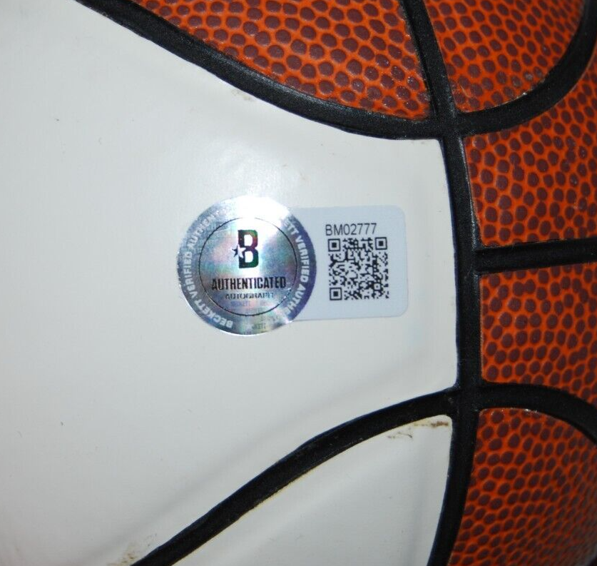 RUI MACHIDA signed (WASHINGTON MYTICS) WNBA mini basketball BECKETT BM02777