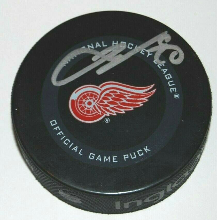 JOE VELENO signed (DETROIT RED WINGS) autographed NHL Official Game Puck W/COA B