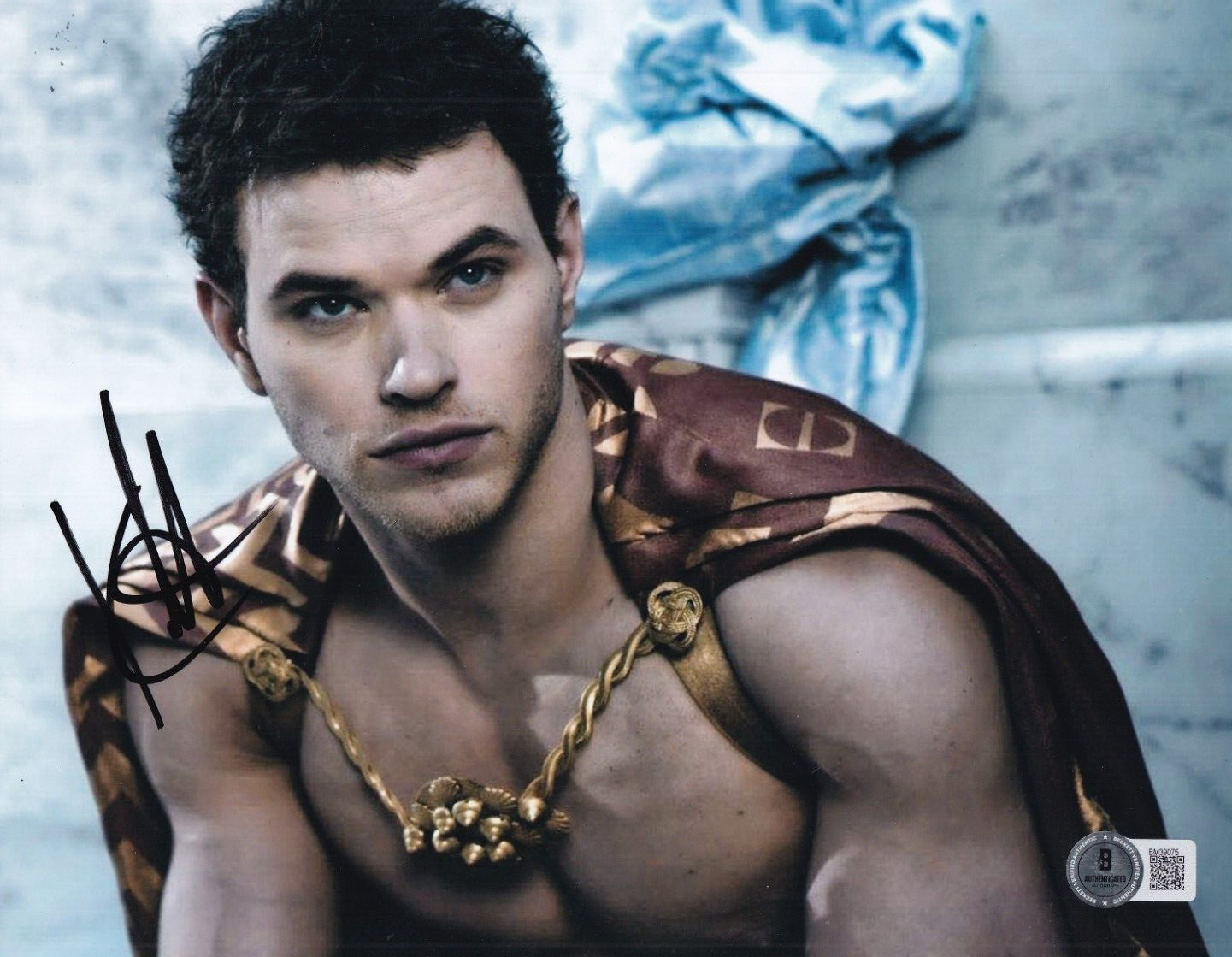 KELLAN LUTZ signed (THE LEGEND OF HERCULES) movie 8X10 photo BECKETT BAS BM39075