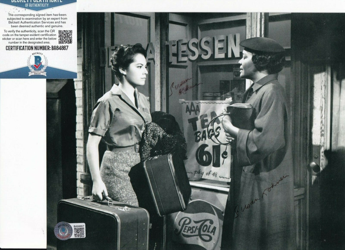 SUSAN KOHNER signed (IMITATION OF LIFE) Movie 8X10 photo BECKETT BAS BB84867