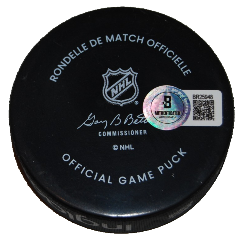 ANDERS LEE signed (NEW YORK ISLANDERS) Stadium Series Game puck BECKETT BR25948
