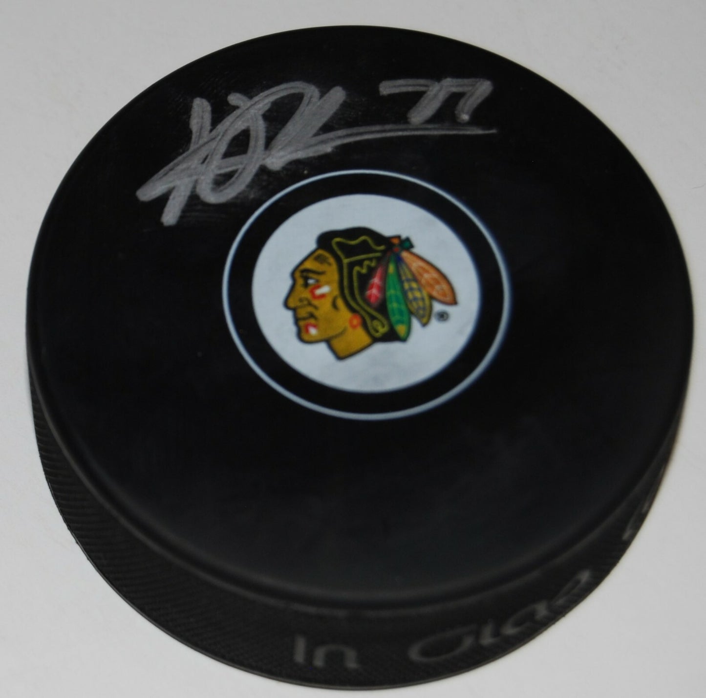 KIRBY DACH signed (CHICAGO BLACKHAWKS) Rookie autographed hockey puck W/COA