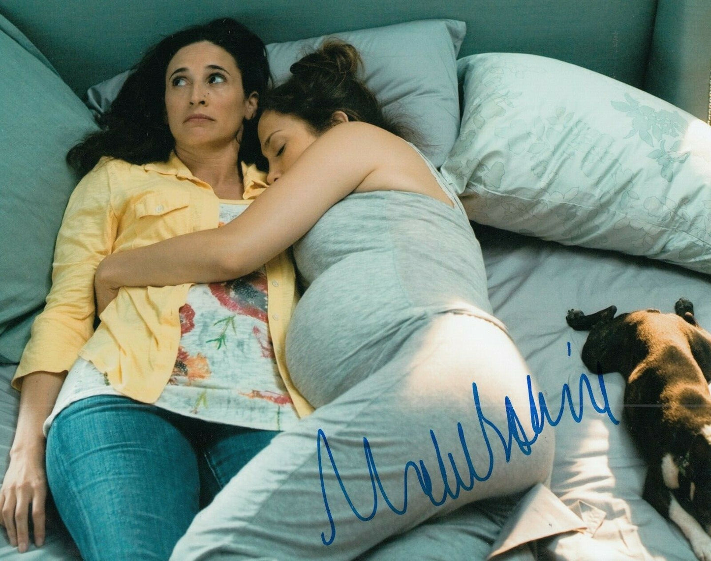 MICHAELA WATKINS signed (THE BACK UP PLAN) Movie 8X10 *Mona* photo W/COA