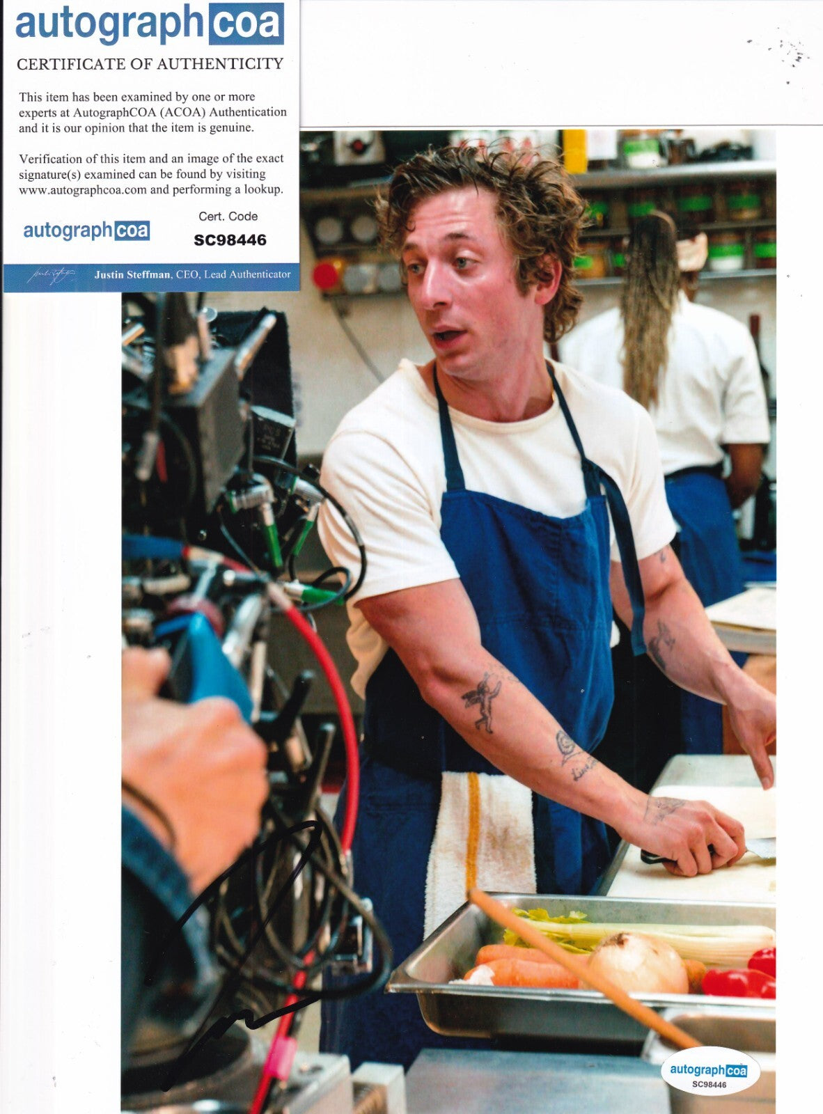 JEREMY ALLEN WHITE signed (THE BEAR) Chef Carmen 8X10 photo ACOA SC98446