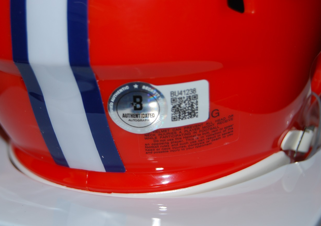 URBAN MEYER signed (FLORIDA GATORS) mini football helmet BECKETT BAS BU41238