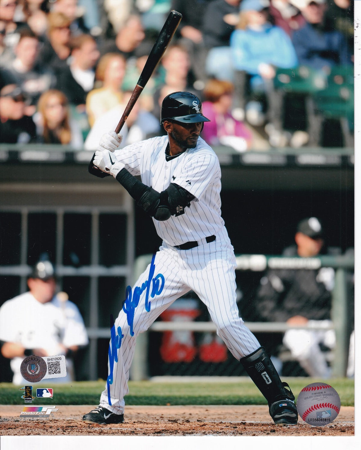 ALEXEI RAMIREZ signed (CHICAGO WHITE SOX) PHOTO FILE 8X10 photo BECKETT BH010920
