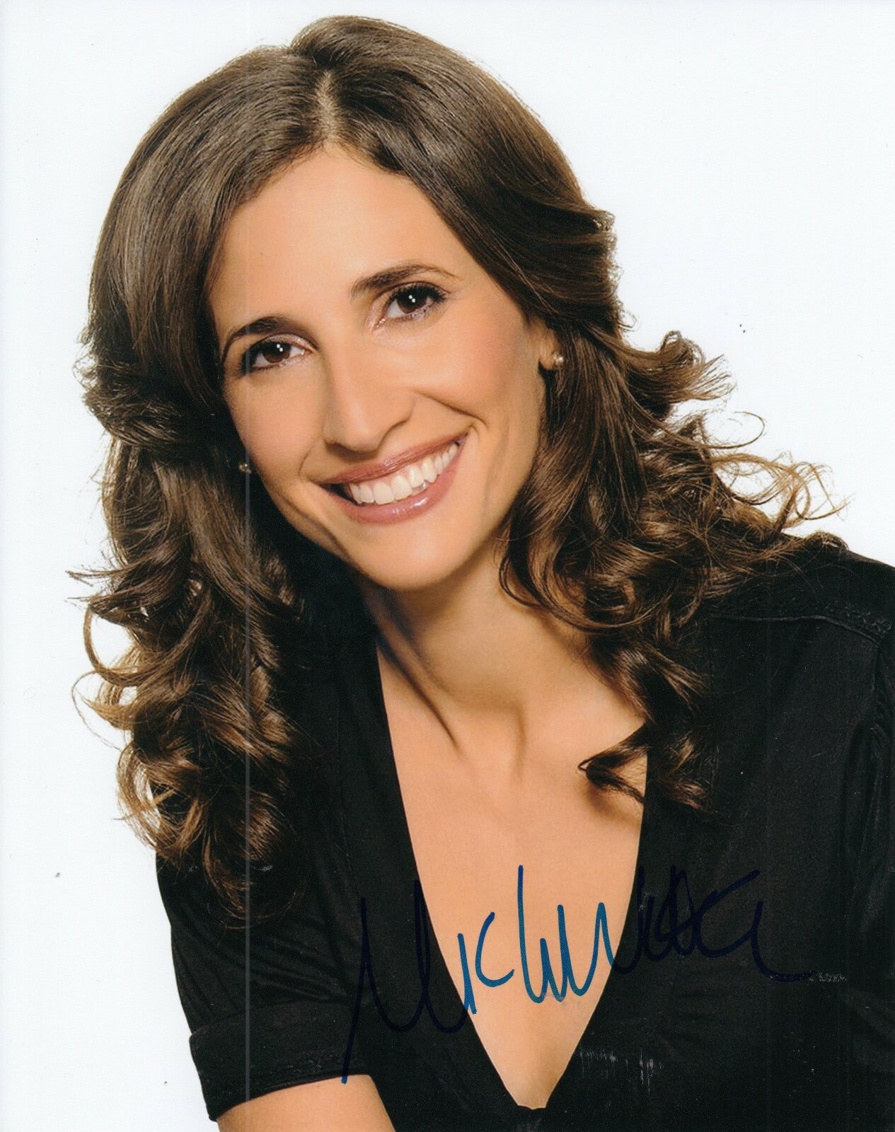 MICHAELA WATKINS signed (THE BACK UP PLAN) Movie 8X10 *Mona* photo W/COA #4