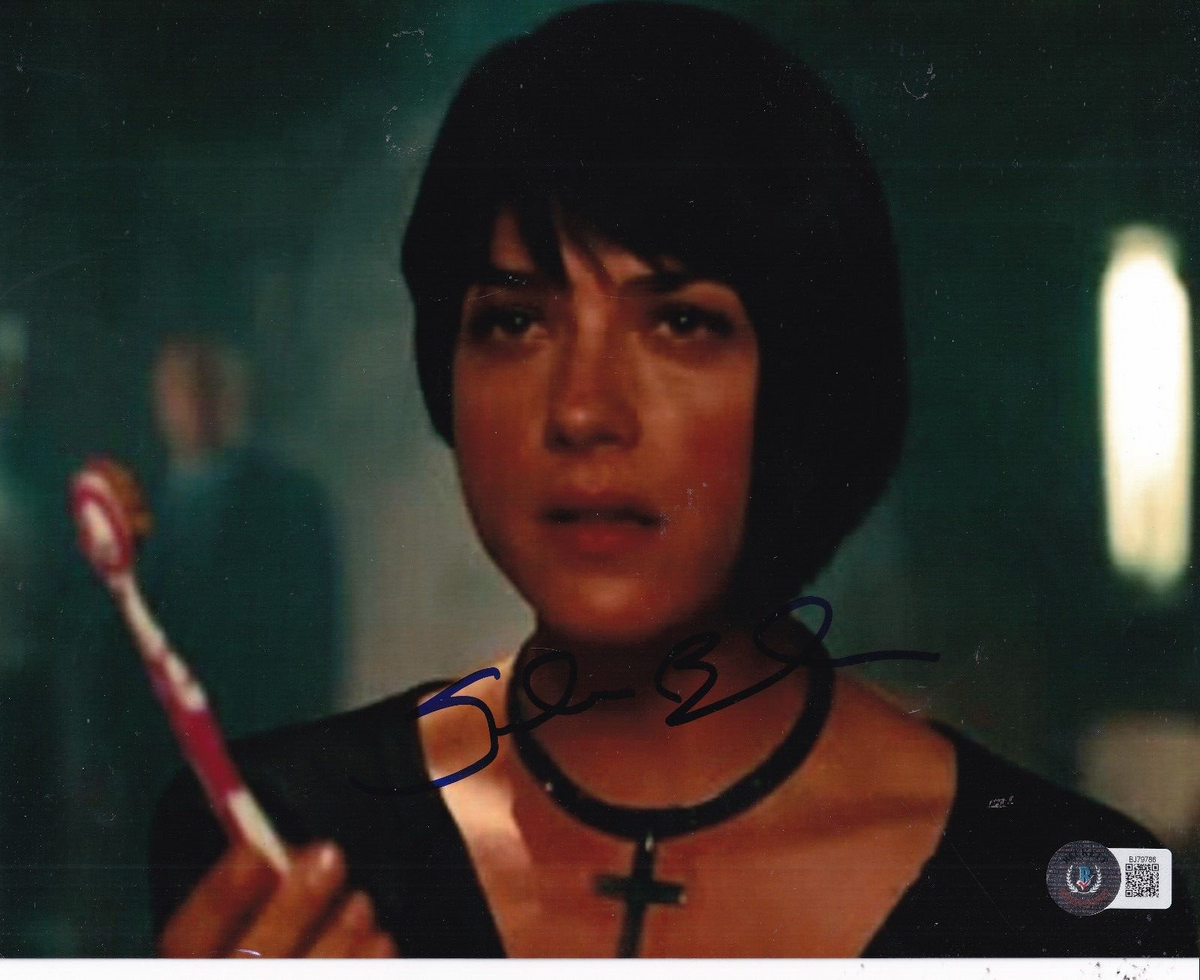 SELMA BLAIR signed (HELLBOY) Liz Sherman movie 8X10 photo BECKETT BAS BJ79786