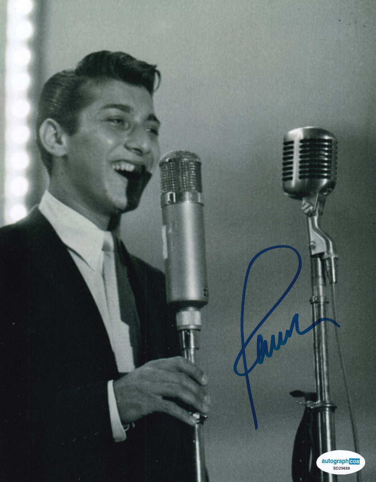 PAUL ANKA signed (MUSIC SINGER) Put Your Head on My Shoulder 8x10 ACOA SD29688