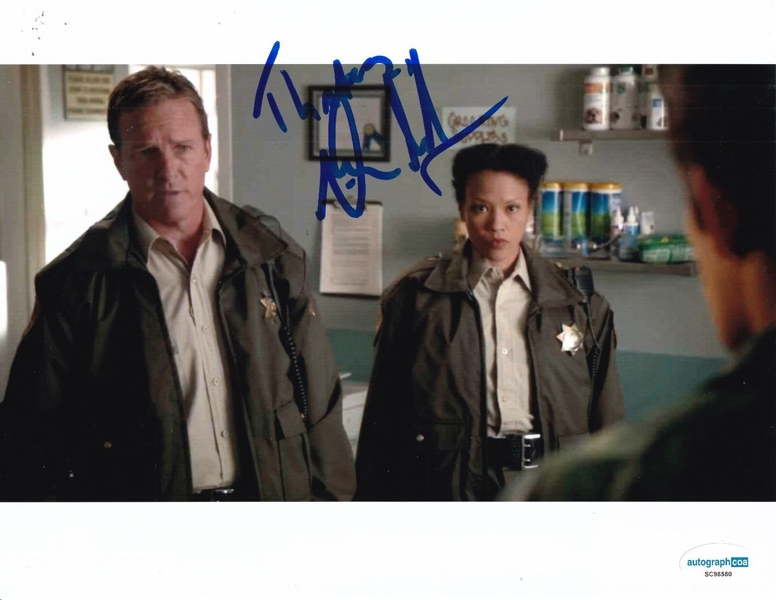 LINDEN ASHBY signed (TEEN WOLF) Sheriff Noah autographed 8X10 photo ACOA SC98580