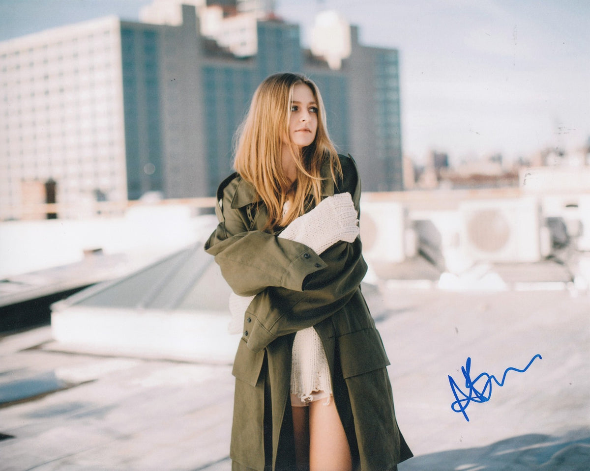 ANNA BARYSHNIKOV signed (MANCHESTER BY THE SEA) Movie ACTRESS 8X10 photo W/COA 6