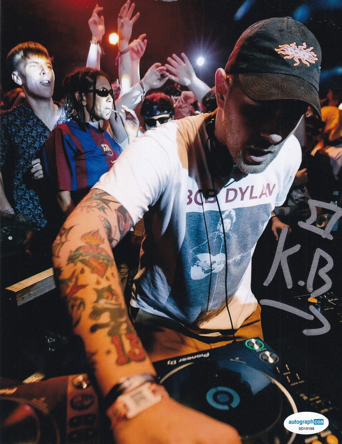 KENNY BEATS signed (PHONE NUMBERS) MUSIC DJ *Louie* 8X10 photo ACOA SD19166