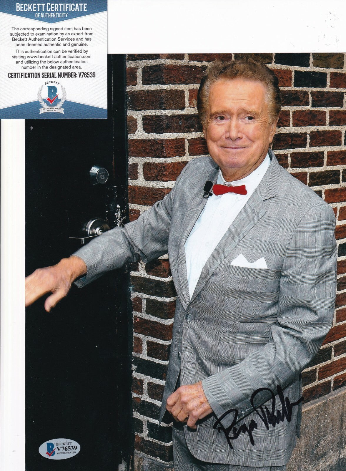 REGIS PHILBIN signed (AMERICAN TALK SHOW LEGEND) 8X10 photo BECKETT BAS V76539