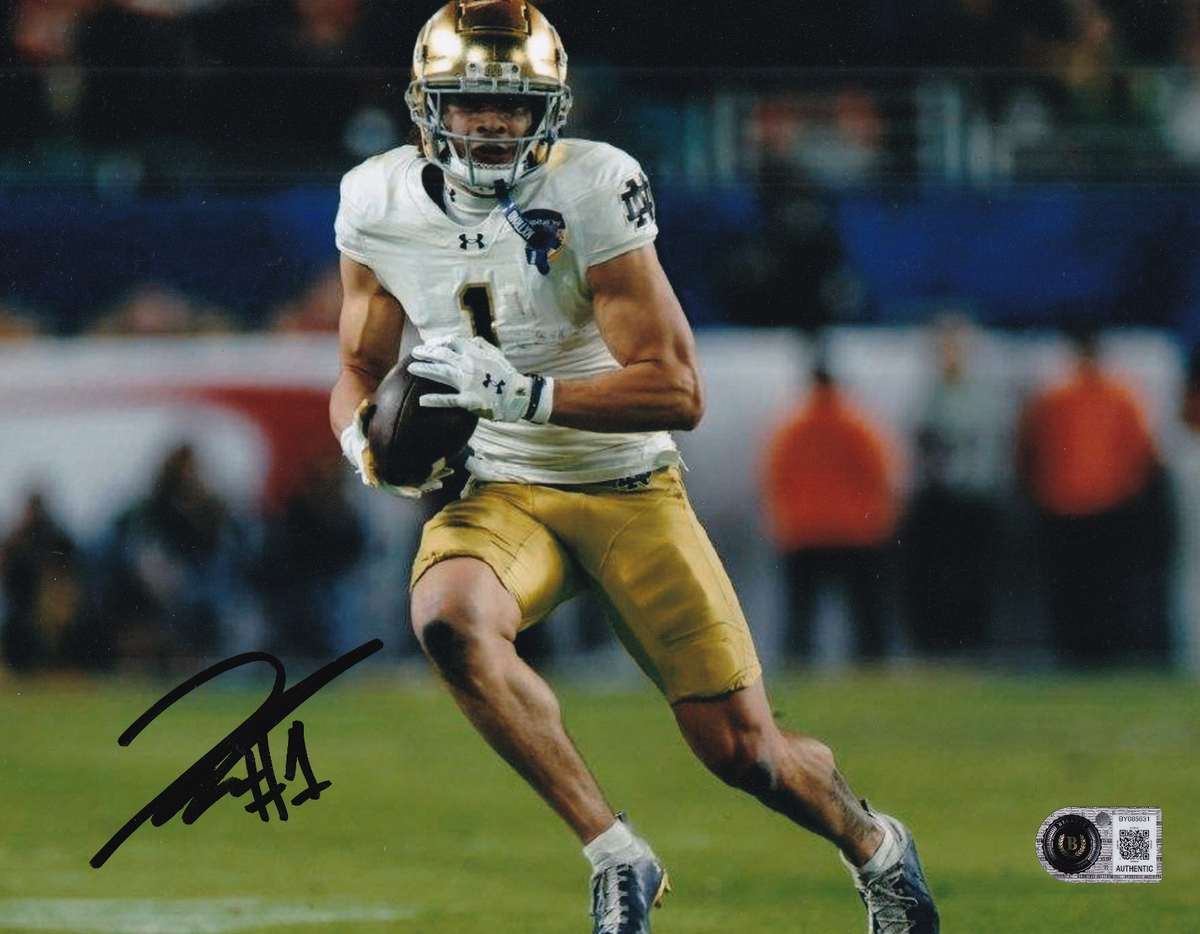 JADEN GREATHOUSE signed (NOTRE DAME FIGHTING IRISH) 8X10 photo BECKETT BY085631