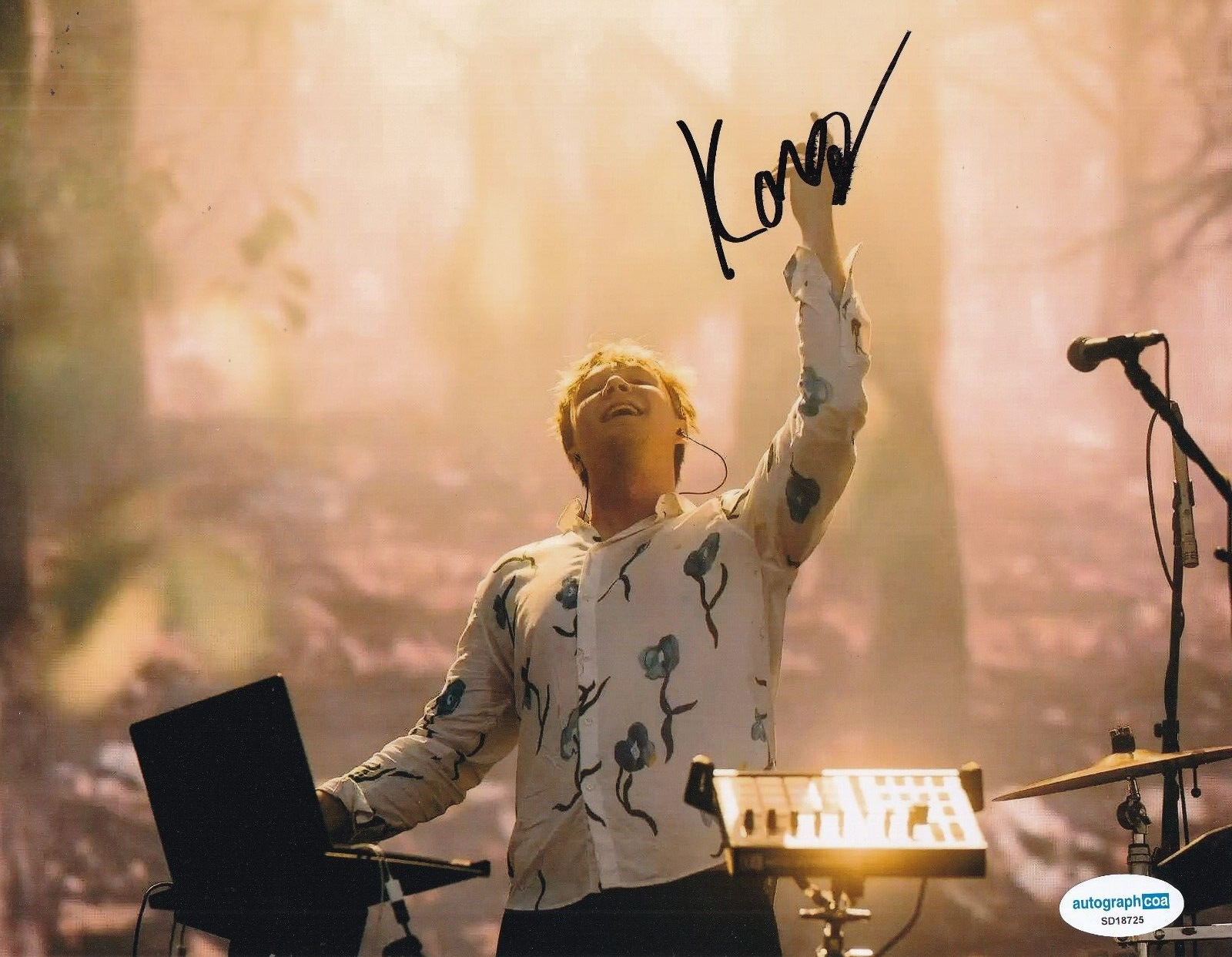 KASBO signed (EDM DJ) Running in a Dream autographed 8X10 photo ACOA SD18725