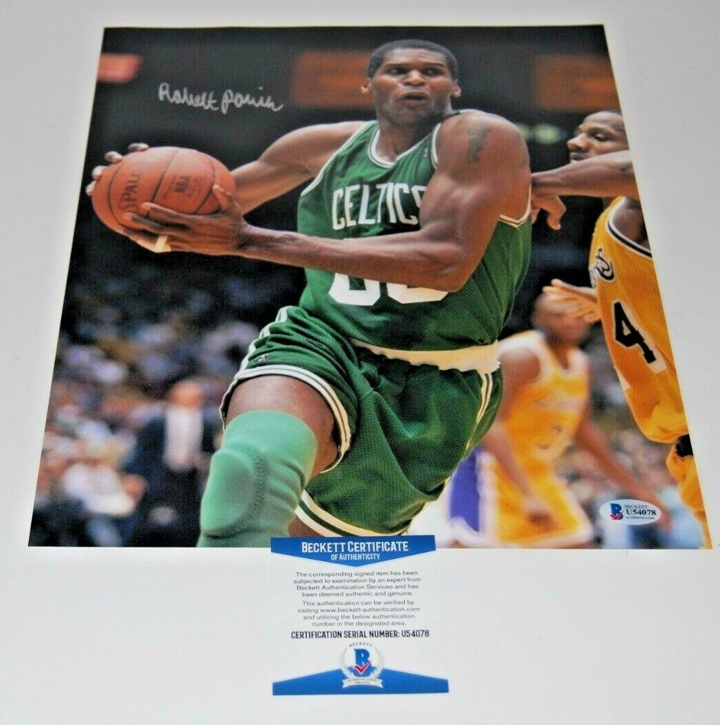 ROBERT PARRISH signed (BOSTON CELTICS) Basketball 11X14 photo BECKETT BAS #1