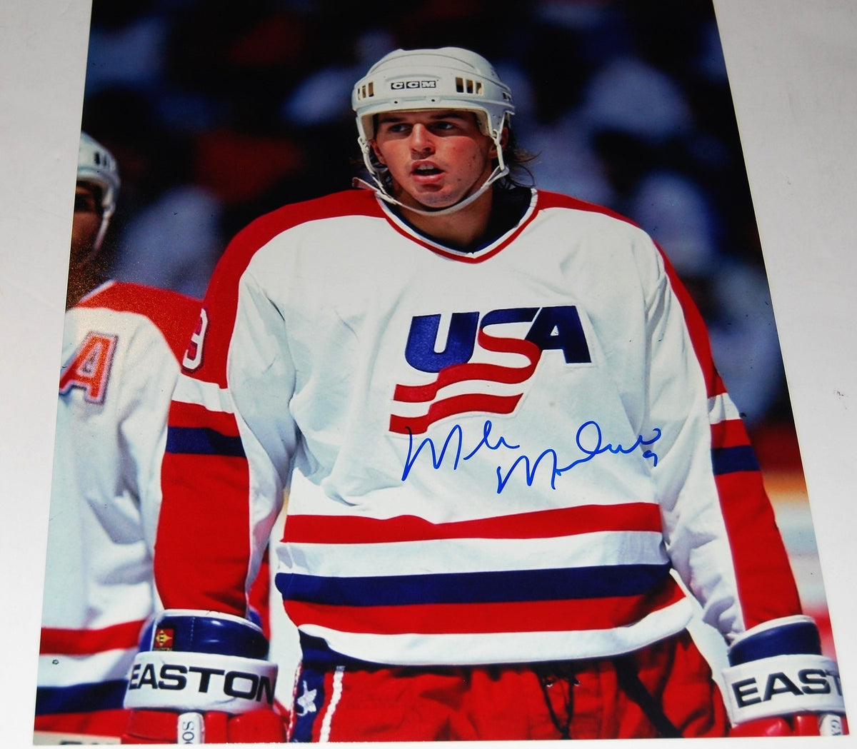 MIKE MODANO signed (TEAM USA HOCKEY) 11X14 photo W/COA *DALLAS STARS*