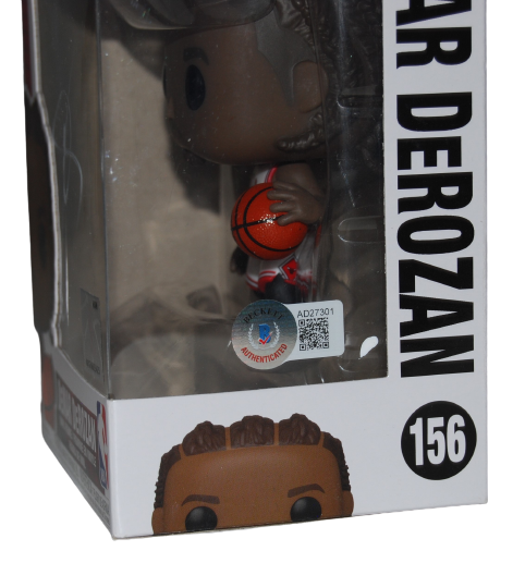 DEMAR DEROZAN signed (CHICAGO BULLS) Basketball #156 Funko Pop BECKETT AD27301