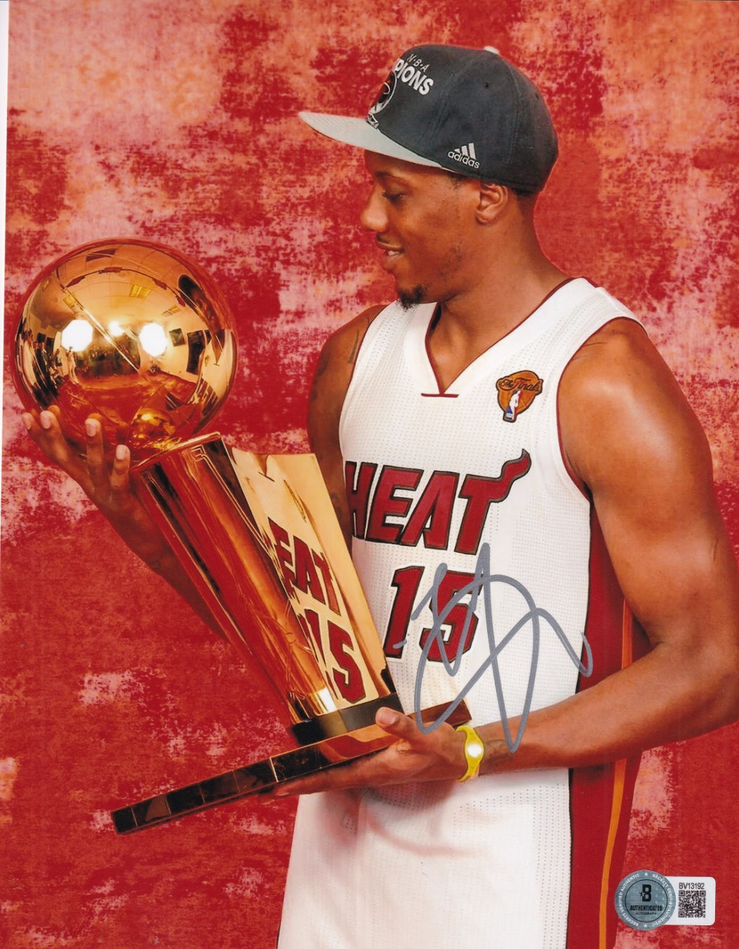 MARIO CHALMERS signed (MIAMI HEAT) Basketball 8X10 photo BECKETT BAS BV13192