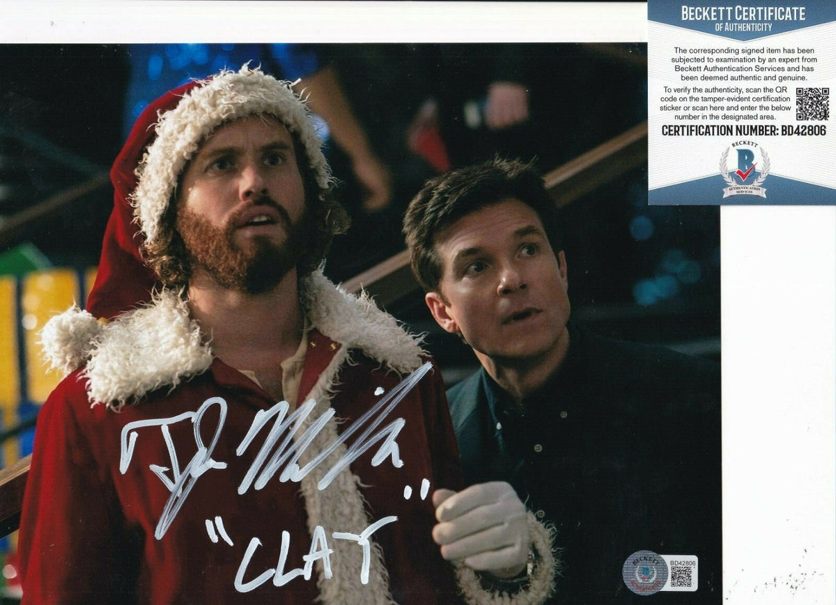 T.J MILLER signed (OFFICE CHRISTMAS PARTY) Clay 8X10 photo BECKETT BAS BD42806
