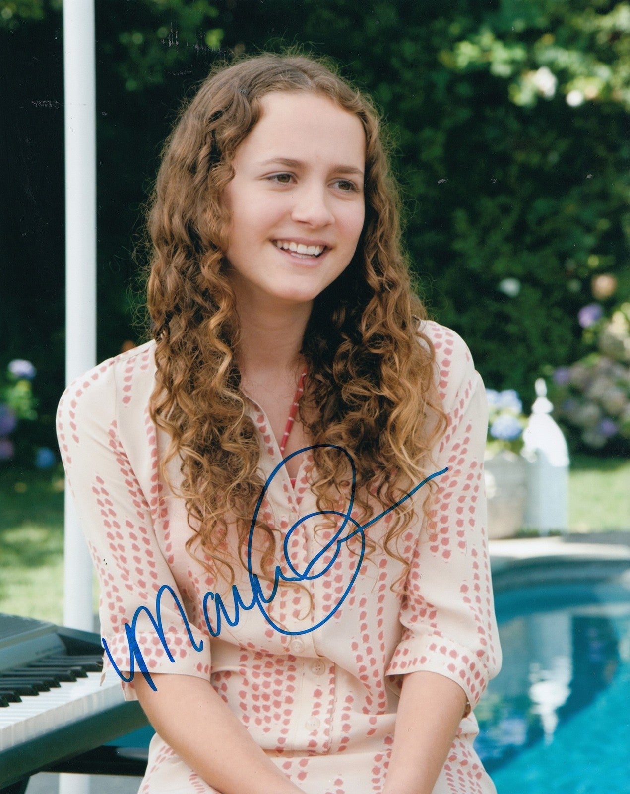MAUDE APATOW signed (THIS IS 40) Movie ACTRESS 8X10 photo W/COA *SADIE* #6