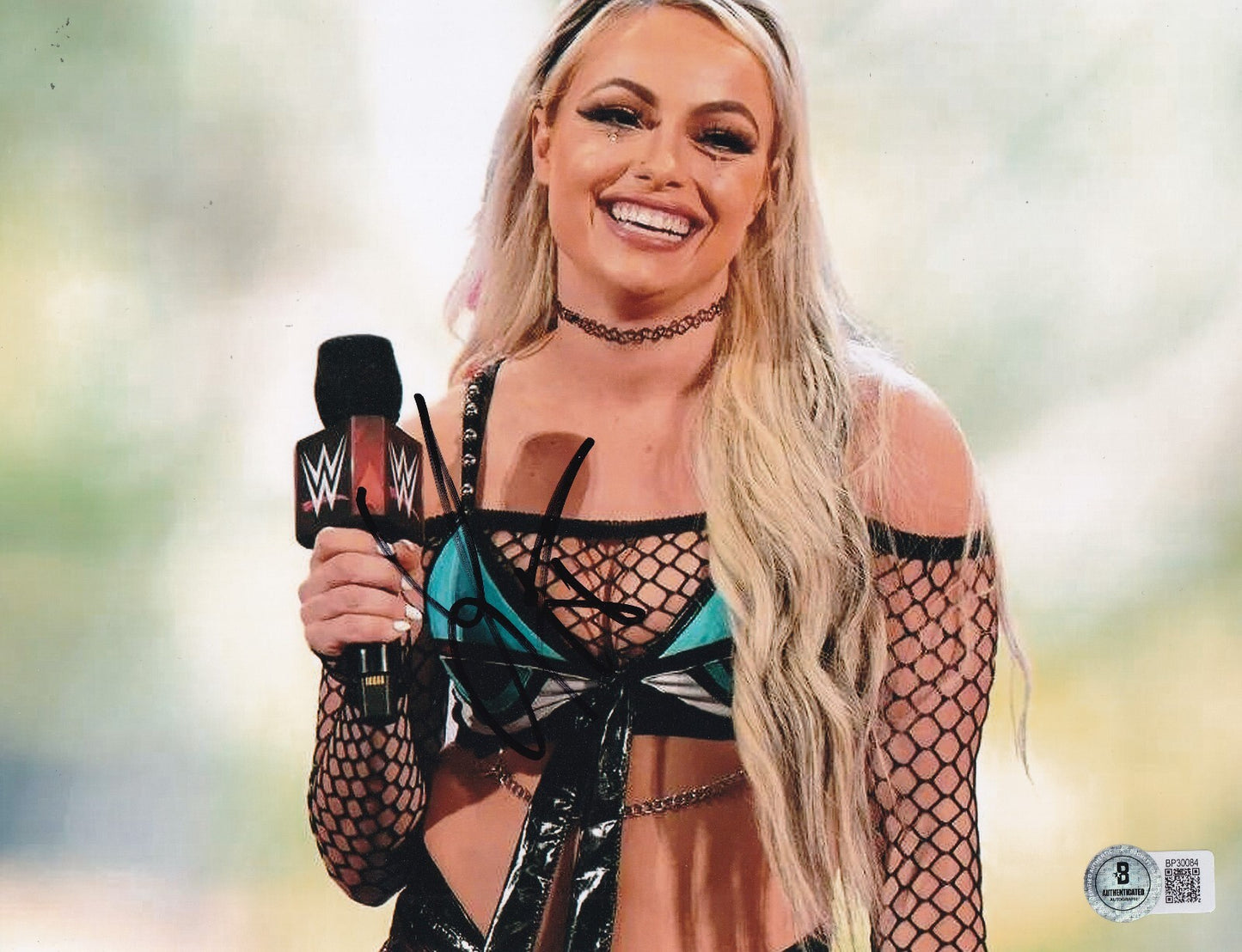 LIV MORGAN signed (WWE) WRESTLING DIVA Smackdown 8X10 photo BECKETT BAS BP30084
