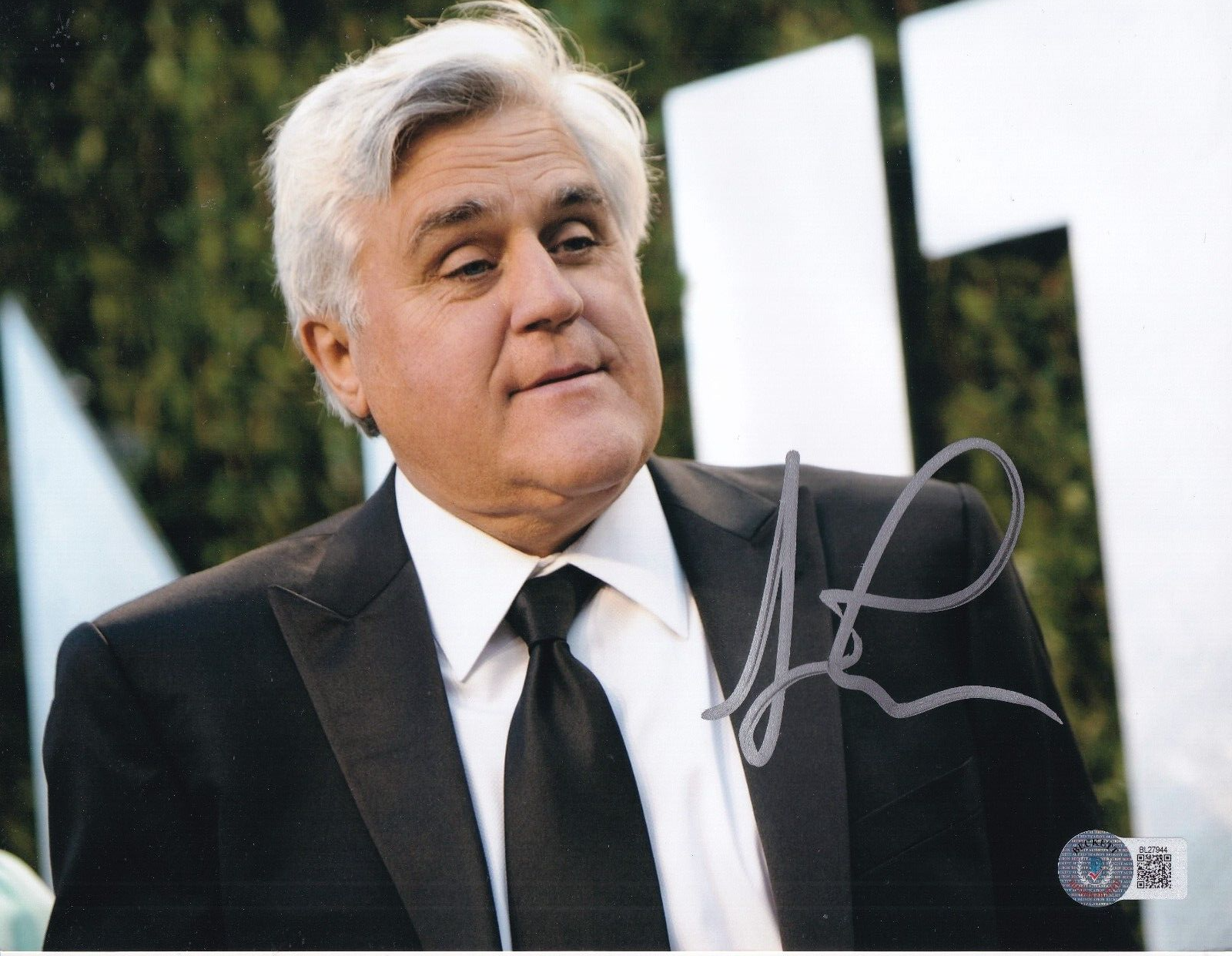 JAY LENO signed (THE TONIGHT SHOW) TV Host autograph 8X10 photo BECKETT BL27944