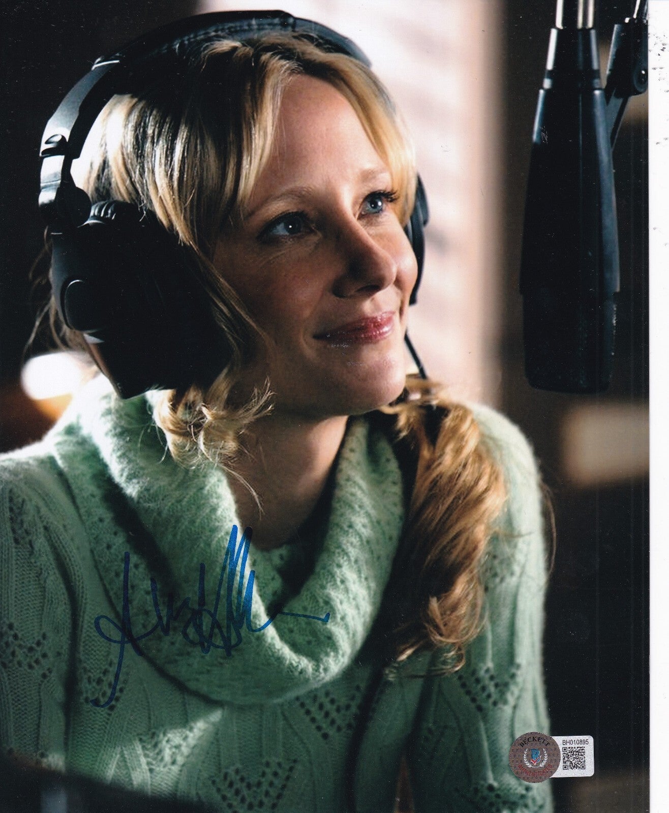 ANNE HECHE signed (HOLLYWOOD ACTRESS) Movie 8X10 photo BECKETT BAS BH010895