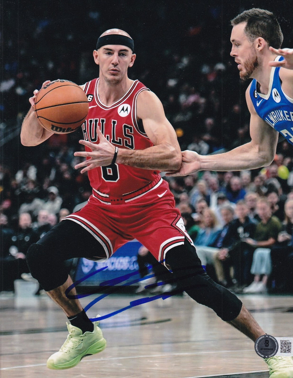 ALEX CARUSO signed (CHICAGO BULLS) Basketball 8X10 photo BECKETT BAS BM39071