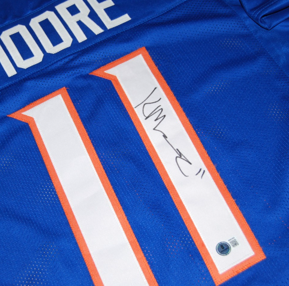 KELLEN MOORE signed (BOISE STATE BRONCOS) football jersey BECKETT BAS BW61052