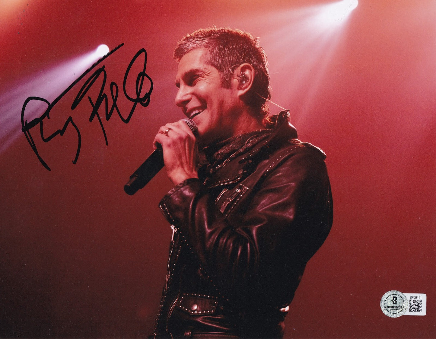 PERRY FARRELL signed (JANES ADDICTION) Music 8X10 photo BECKETT BAS BP09411