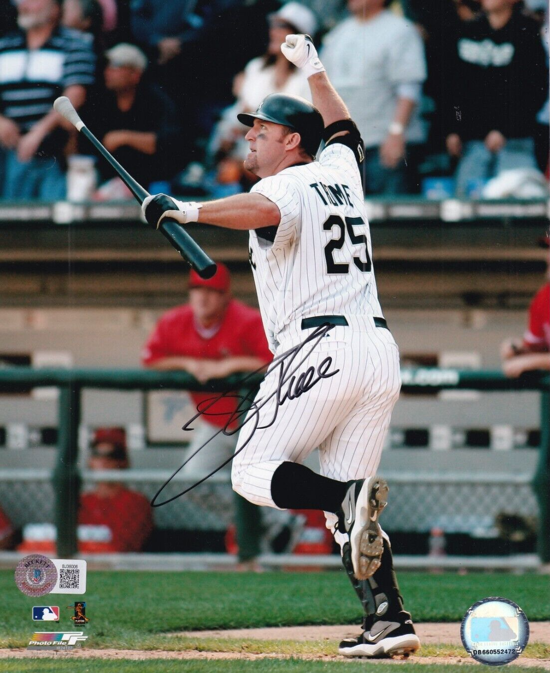 JIM THOME signed (CHICAGO WHITE SOX) baseball 8X10 photo BECKETT BAS BJ36006