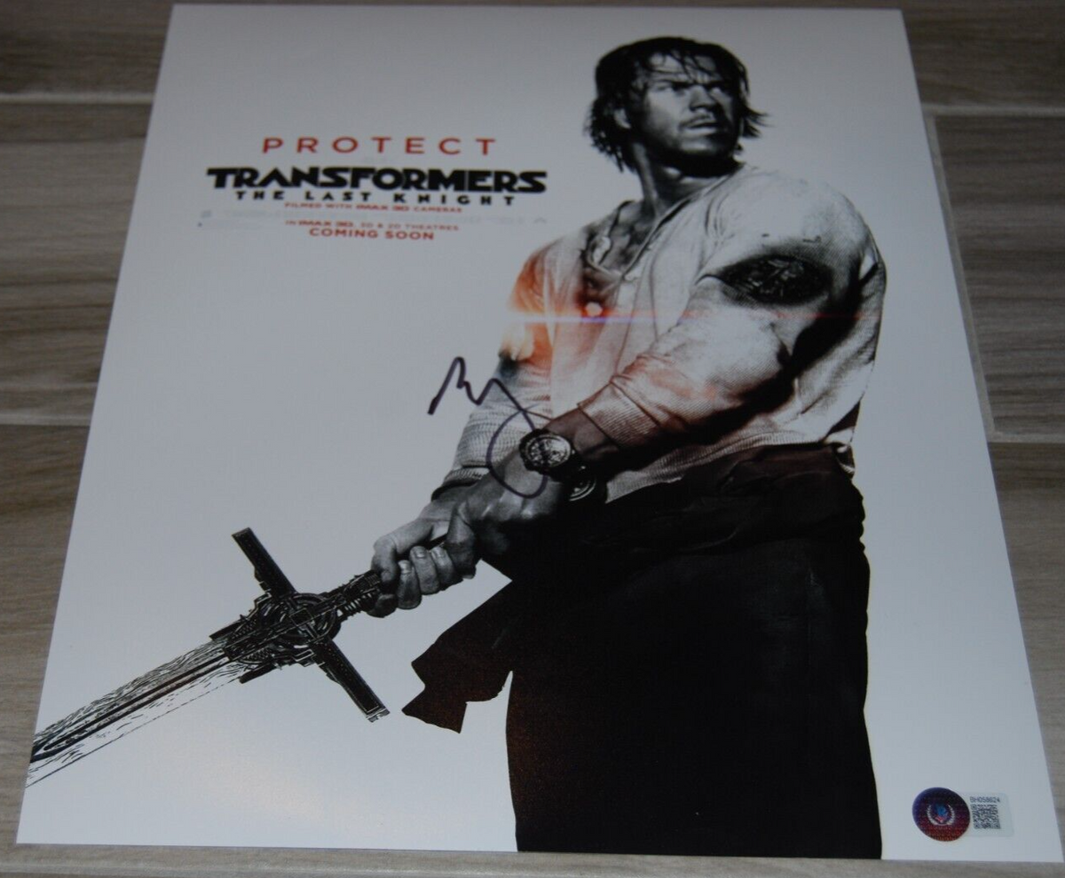MARK WAHLBERG signed (TRANSFORMERS) Cade Movie 11X14 photo BECKETT BH058624