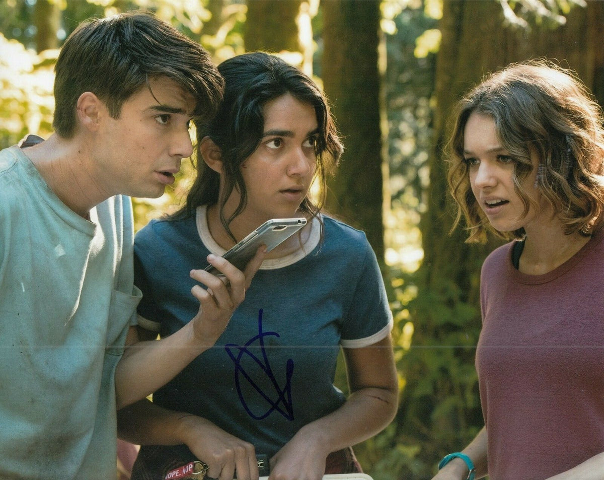 GERALDINE VISWANATHAN signed (THE PACKAGE) 8X10 photo *BECKY ABELAR* W/COA